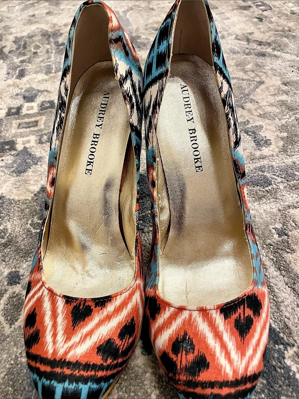 Audrey Brooke Geometric Pumps in Blue & Pink US 7.5